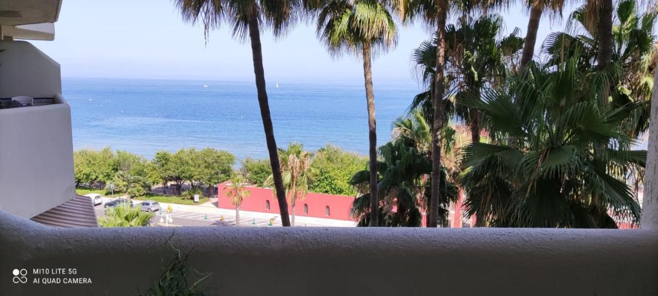 Estudio En Benalbeach, Vistas Mar, Primera Linea Playa Benalmadena Bagian luar foto